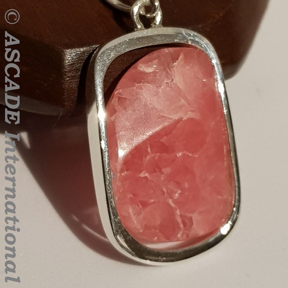 Rodochrolite pendant in sterling silver