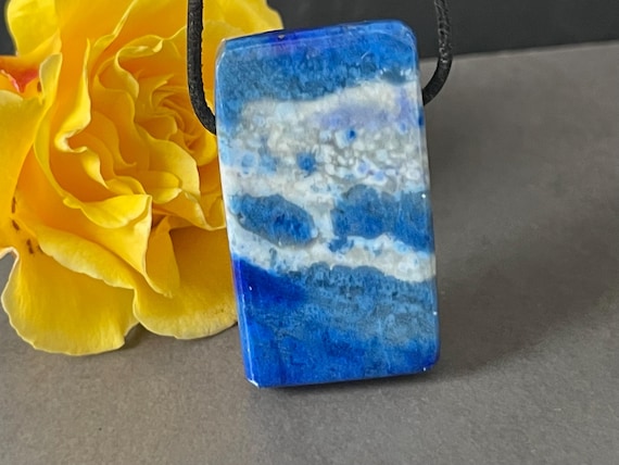 Genuine lapis lazuli pendant drilled