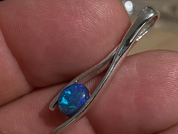 Boulder Opal (Australia) Pendant in Sterling Silver (925)