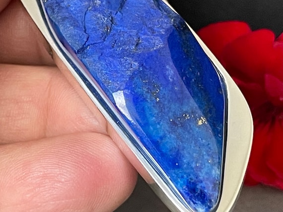 Beautiful natural Lapislazuli Pendant handmade in silver 925 sterling