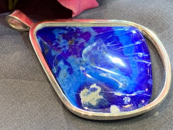 Beautiful natural Lapislazuli Pendant handmade in silver 925 sterling