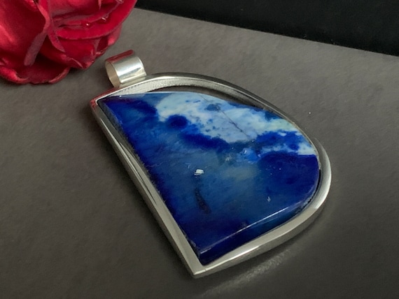 Beautiful natural Lapislazuli Pendant handmade in silver 925 sterling