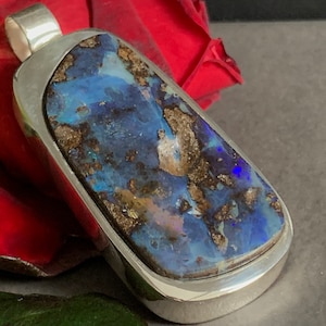Boulder Opal (Australia) Pendant in Sterling Silver (925)