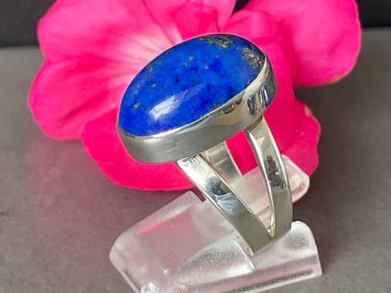 Beautiful  Lapislazuli Ring handmade in silver 925 sterling