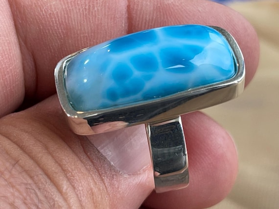 Very nice Larimar ring in an extravagant design with silver (925) sterling.