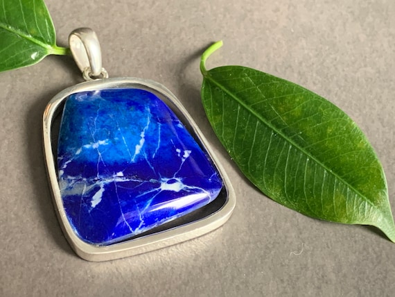 Beautiful natural Lapislazuli Pendant handmade in silver 925 sterling