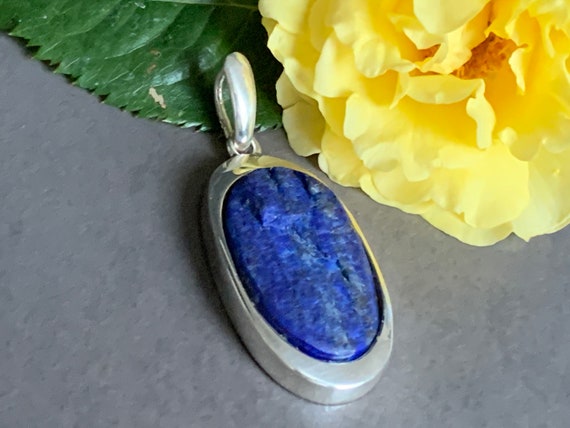 Beautiful natural Lapislazuli Pendant handmade in silver 925 sterling