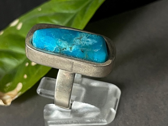 Unique turquoise ring – genuine gemstone from Arizona for protection, strength & inner peace – handcrafted in 925 sterling silver, genuine turquoise