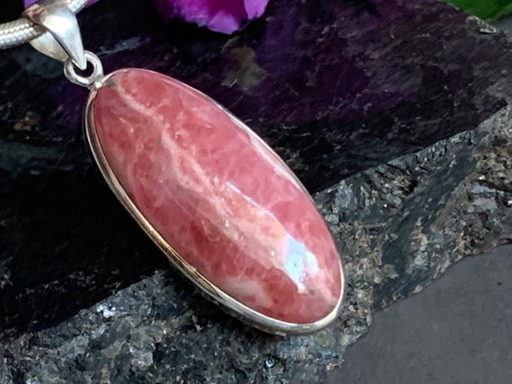 Very nice Rodochrosite Pendant in silver 925 sterling from Argentina.