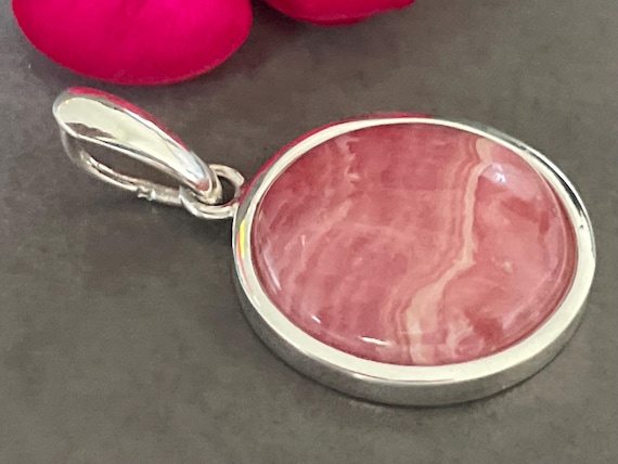 Very nice rodochrosite ring in silver 925 sterling from Argentina.