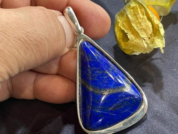 Beautiful natural Lapislazuli Pendant handmade in silver 925 sterling