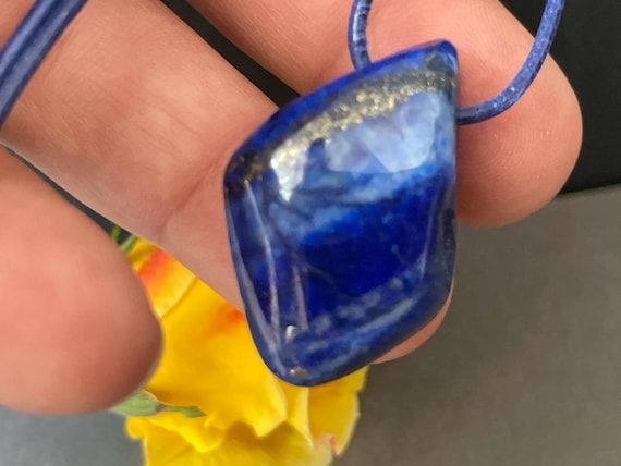 Drilled lapis lazuli pendant – multicolored, usable on both sides, deep blue natural stone with character