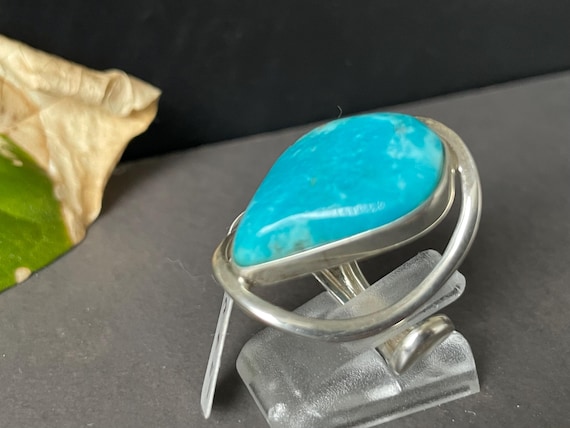 Unique turquoise ring – genuine gemstone from Arizona for protection, strength & inner peace – handcrafted in 925 sterling silver, genuine turquoise