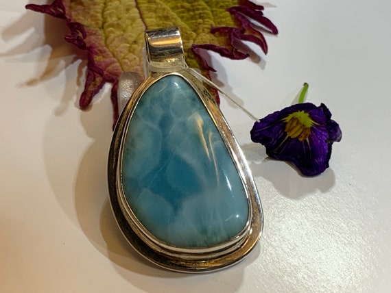 Very nice Larimar Pendant in an extravagant design with silver (925) sterling.