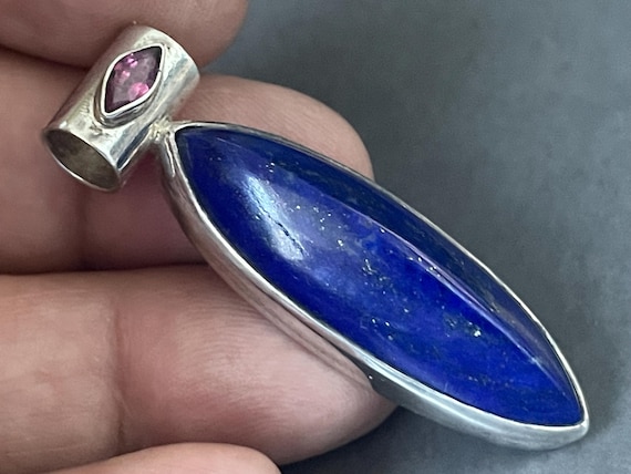 Beautiful natural Lapislazuli Pendant handmade in silver 925 sterling