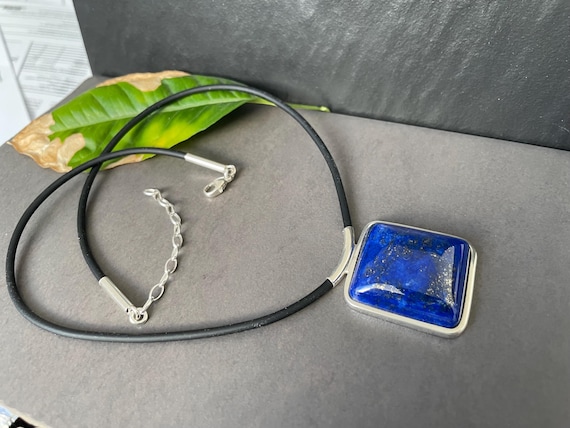 Beautiful natural Lapislazuli Pendant handmade in silver 925 sterling