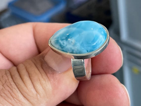 Very nice Larimar ring in an extravagant design with silver (925) sterling.