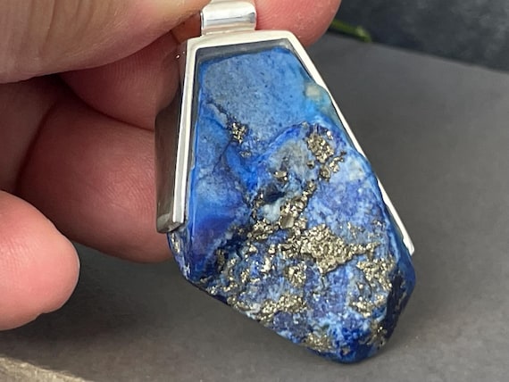 Beautiful natural Lapislazuli Pendant handmade in silver 925 sterling