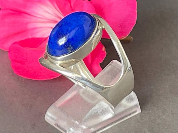 Beautiful  Lapislazuli Ring handmade in silver 925 sterling