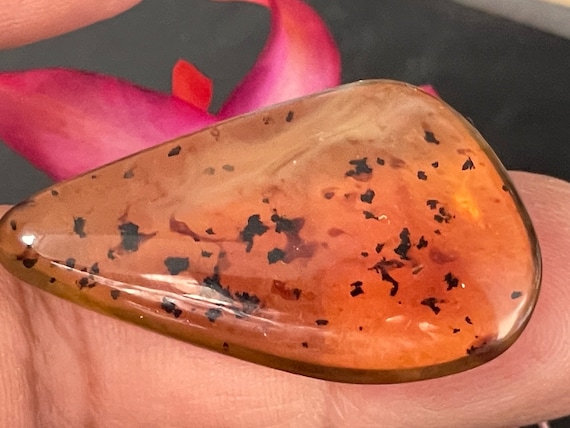 Phenomenal, rare blue amber