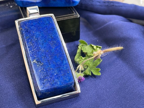 Beautiful natural Lapislazuli Pendant handmade in silver 925 sterling