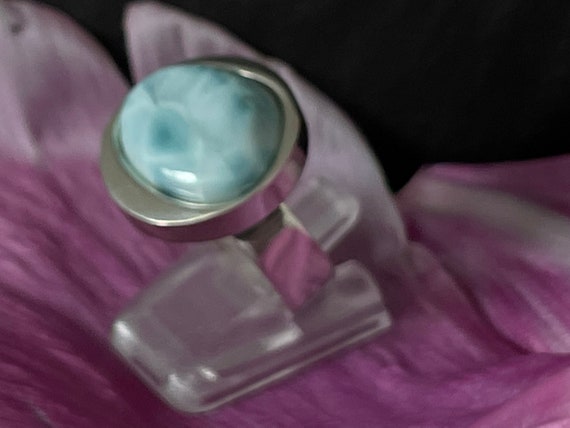Very nice Larimar ring in an extravagant design with silver (925) sterling.