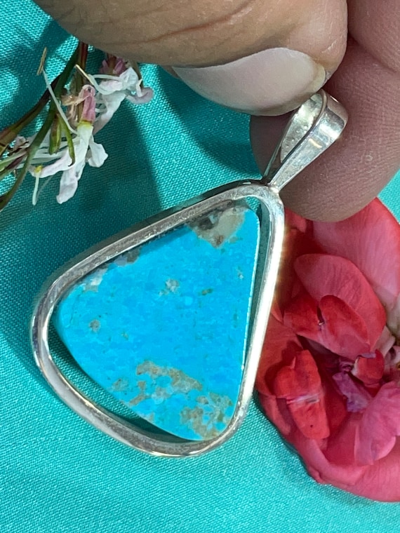 Real turquoise pendant in silver (925) sterling