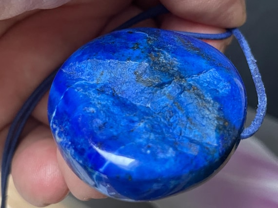 Drilled lapis lazuli pendant – deep blue gemstone with a regal aura, unique natural stone for jewelry & gifts