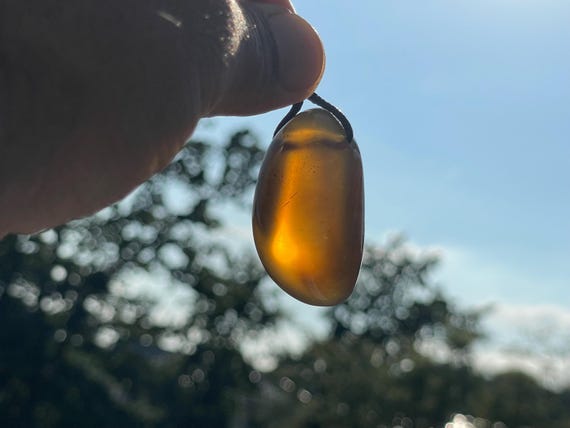 Phenomenal, rare blue amber