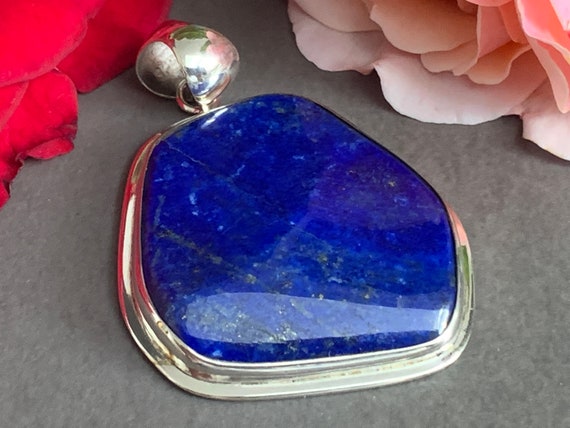 Beautiful natural Lapislazuli Pendant handmade in silver 925 sterling
