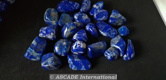 Lapis lazuli drum stone hand-ground