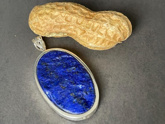 Beautiful natural Lapislazuli Pendant handmade in silver 925 sterling