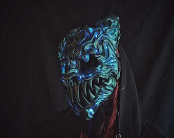 Máscara Illuso FILE. Diseño inspirado en Hazbin Hotel y Helluva Boss. + placa de cinturón 2.0