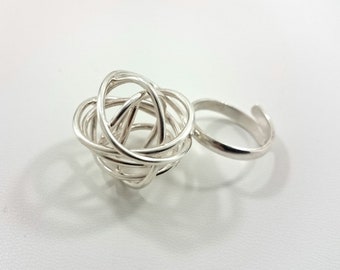 Anillo de plata 925 hecho a mano, plata esculpida, joyería arquitectónica moderna.