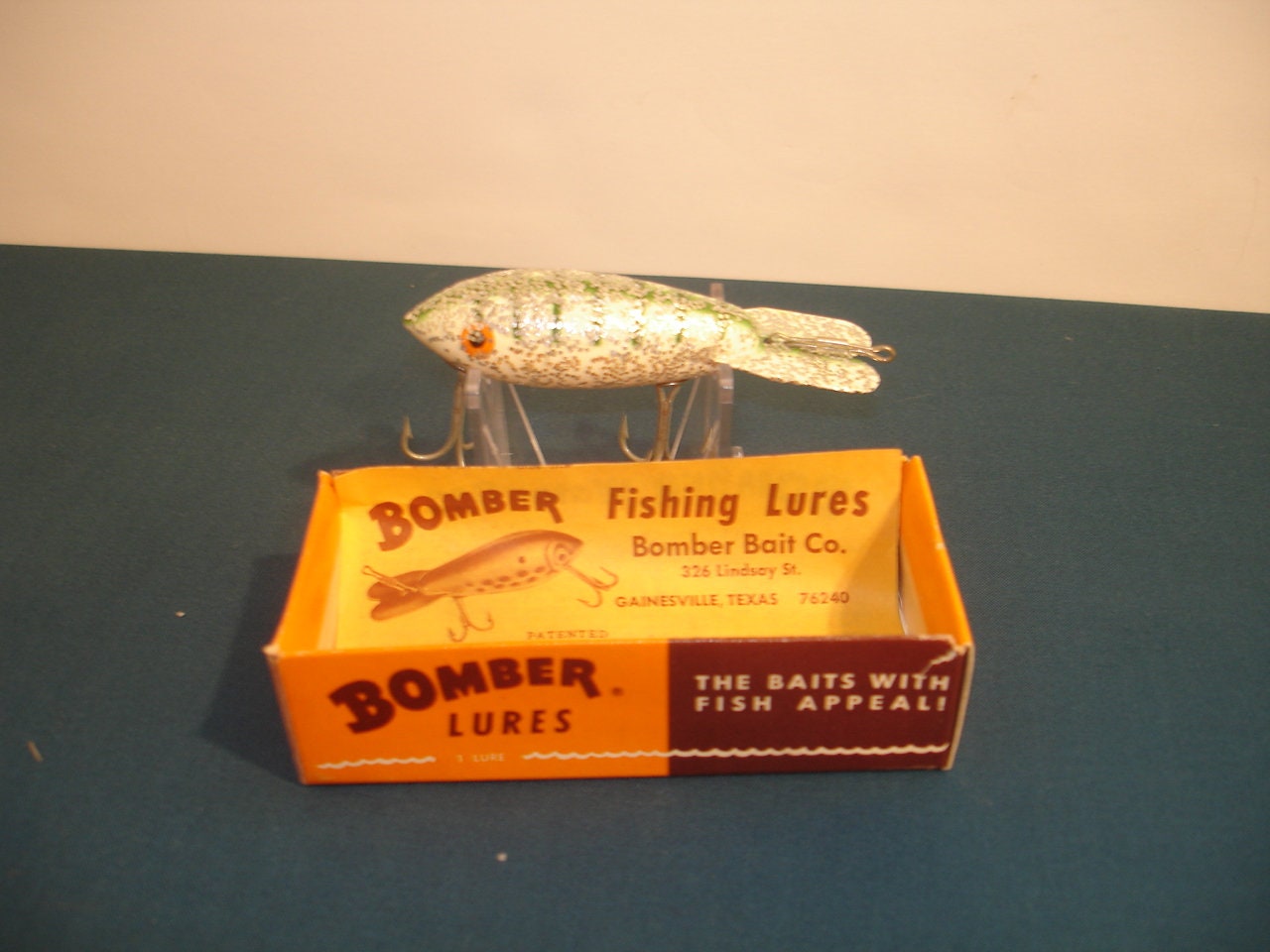 Vintage BOMBER FISHING LURE #304 Baby Bomber White Red Head w Box & Papers  2