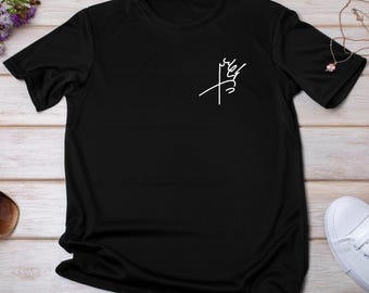 Mohammad Reza Shah Pahlavi Signature T-Shirt | Iranian Heritage Graphic Tee