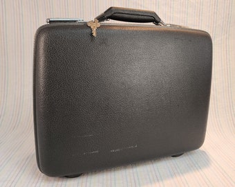 Vintage 1960s American Tourister Tri-Taper Hard Shell Suitcase Small Carry-On Child's  Locking Luggage Dark Gray Charcoal Overnight Bag