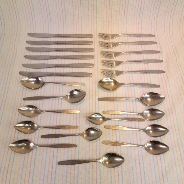 Vintage 1990s Oneida "Lido" Stainless 23pc Flatware Spoons Forks Knives Discontinued Pattern