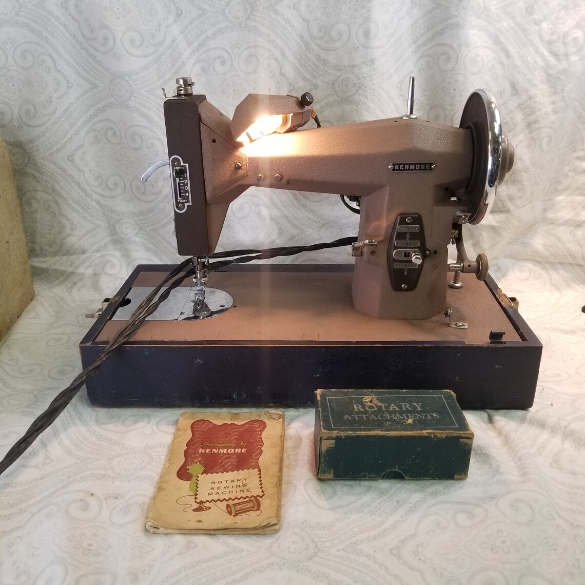 1940s Sears Roebuck & Co. Kenmore Portable Sewing Machine 117.720