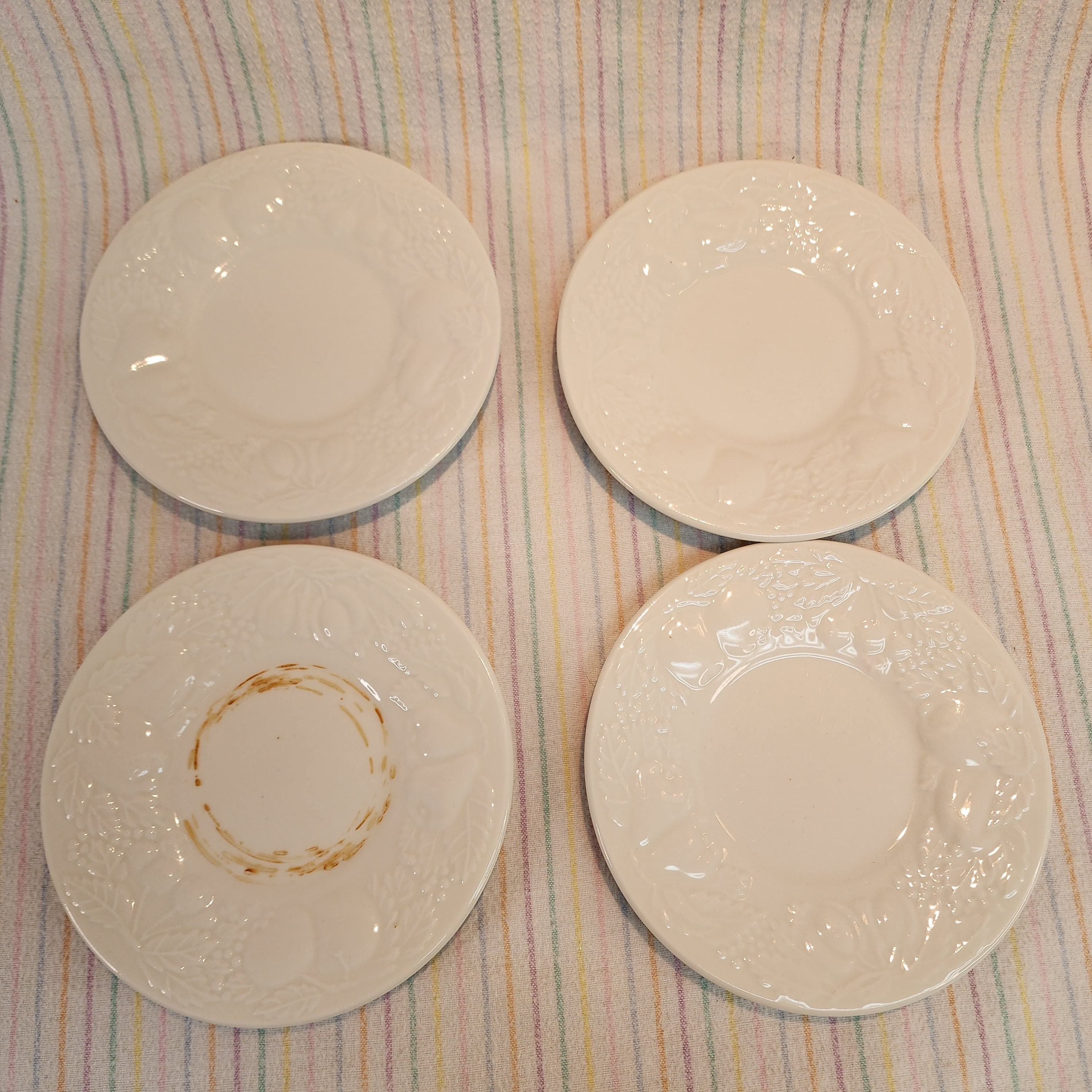 Vintage 1995 fruit De Blanc by Tabletops Unlimited 14pc Dishes Plates