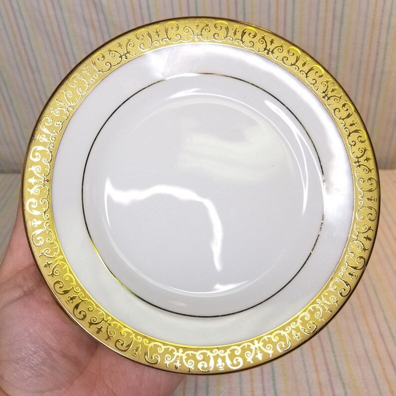 Vintage Gold Buffet Royal Gallery Gold 1991 and Sango Royalty 3625