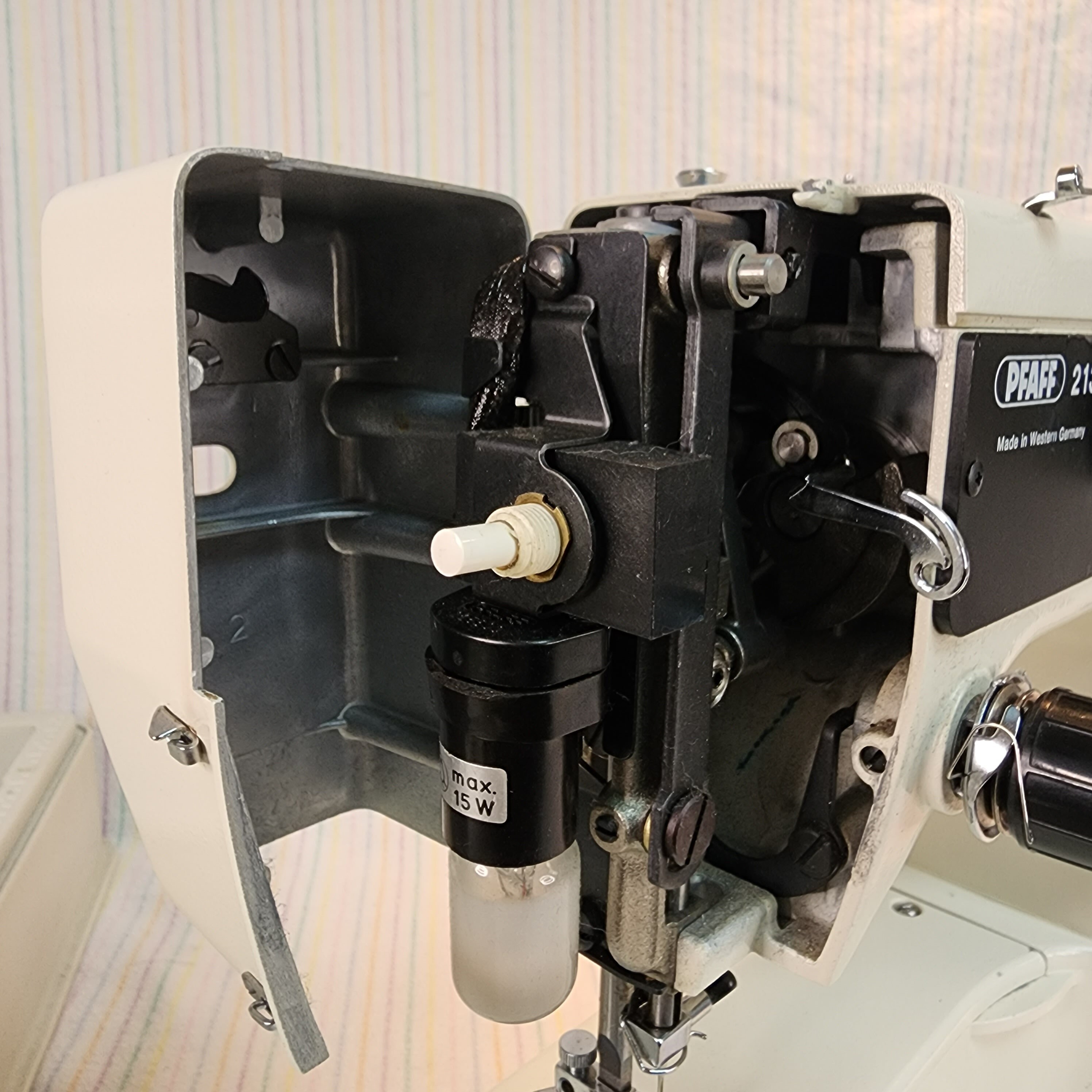 Vintage Working Pfaff 213 Sewing Machine W/ Pedal Power Cord Handled Travel Case Made in Germany