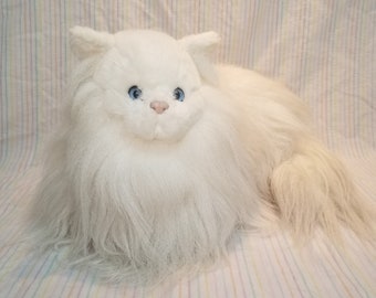Vintage 1986 Avanti Applause White Persian Cat Plush Rare Stuffed Animal Fluffy Kitty Long Hair Blue Eyes Realistic Nose
