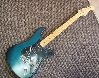 ギター Blast Cult Marquis Turquoise Flake Blast Cult Marquis Turquoise Flake（Blast Cult Enters the