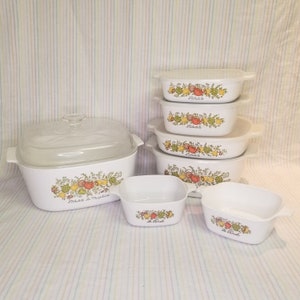 1970s Corning Ware French Spice of Life Centura 7pc Casserole Baking Dish Set Pyrex Lid Embossed Handles La Marjolaine Persil