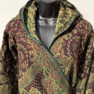 Handgefertigter Paisley-Kapuzen-Crossover-Wickel/Jacke/Cardigan. Boho. Hippie. Festivalmode. Pixie. X/S 68, S/M 1012 und L/XL 1214 UK Bild 6