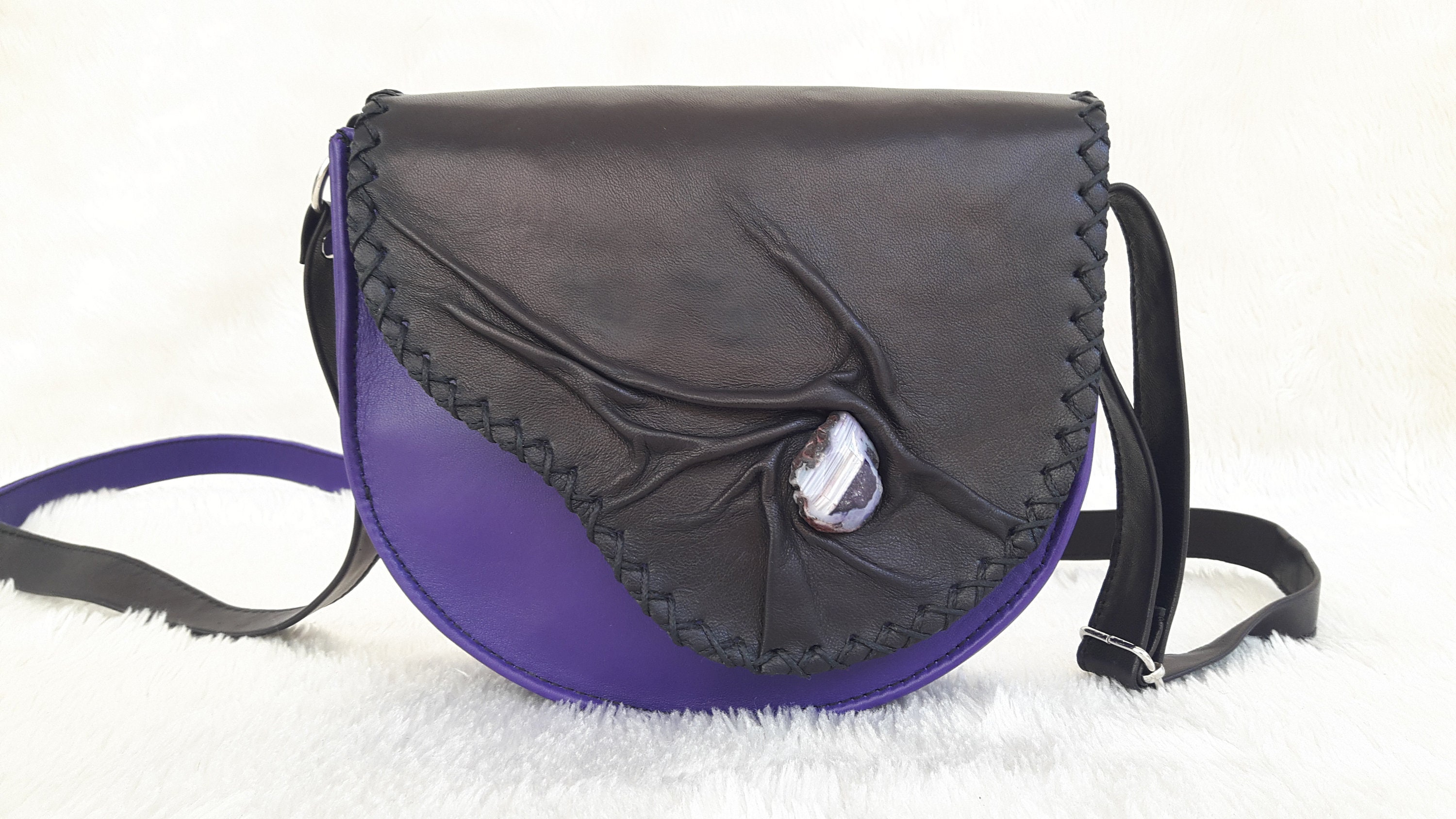 Leatherartbags - Etsy