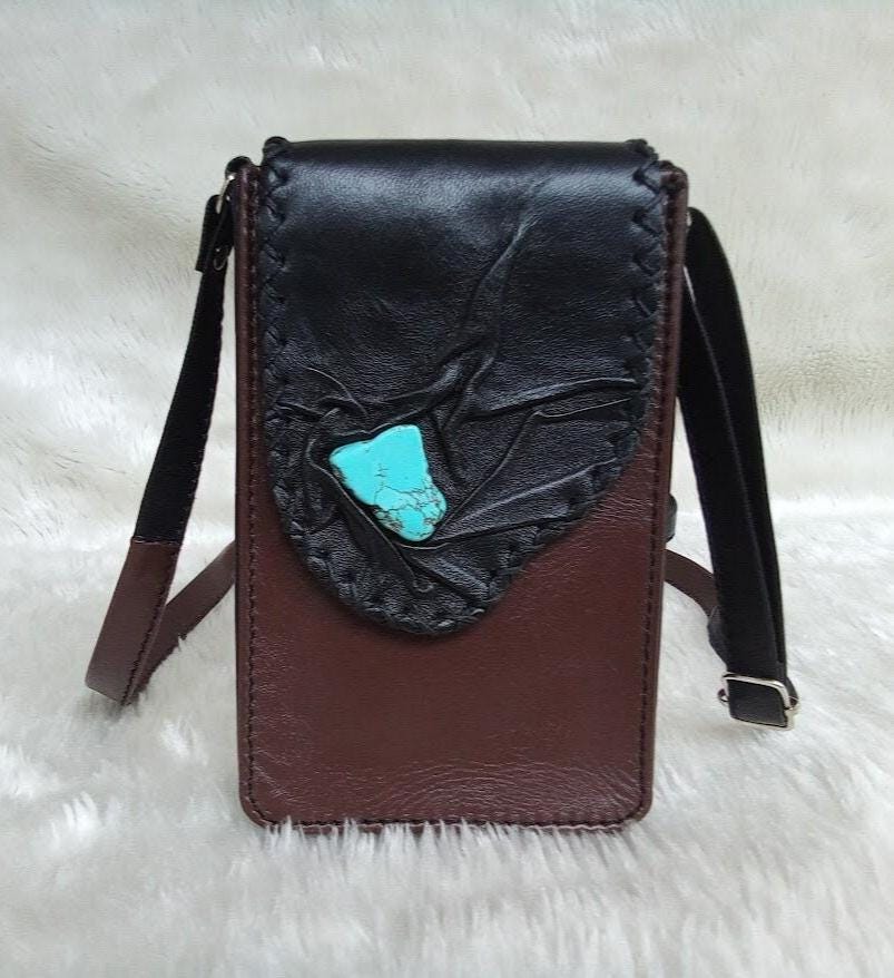 Two-Tone Leather Cellphone Bag: Turquoise Stone Purse, Hand-Knitted Cover