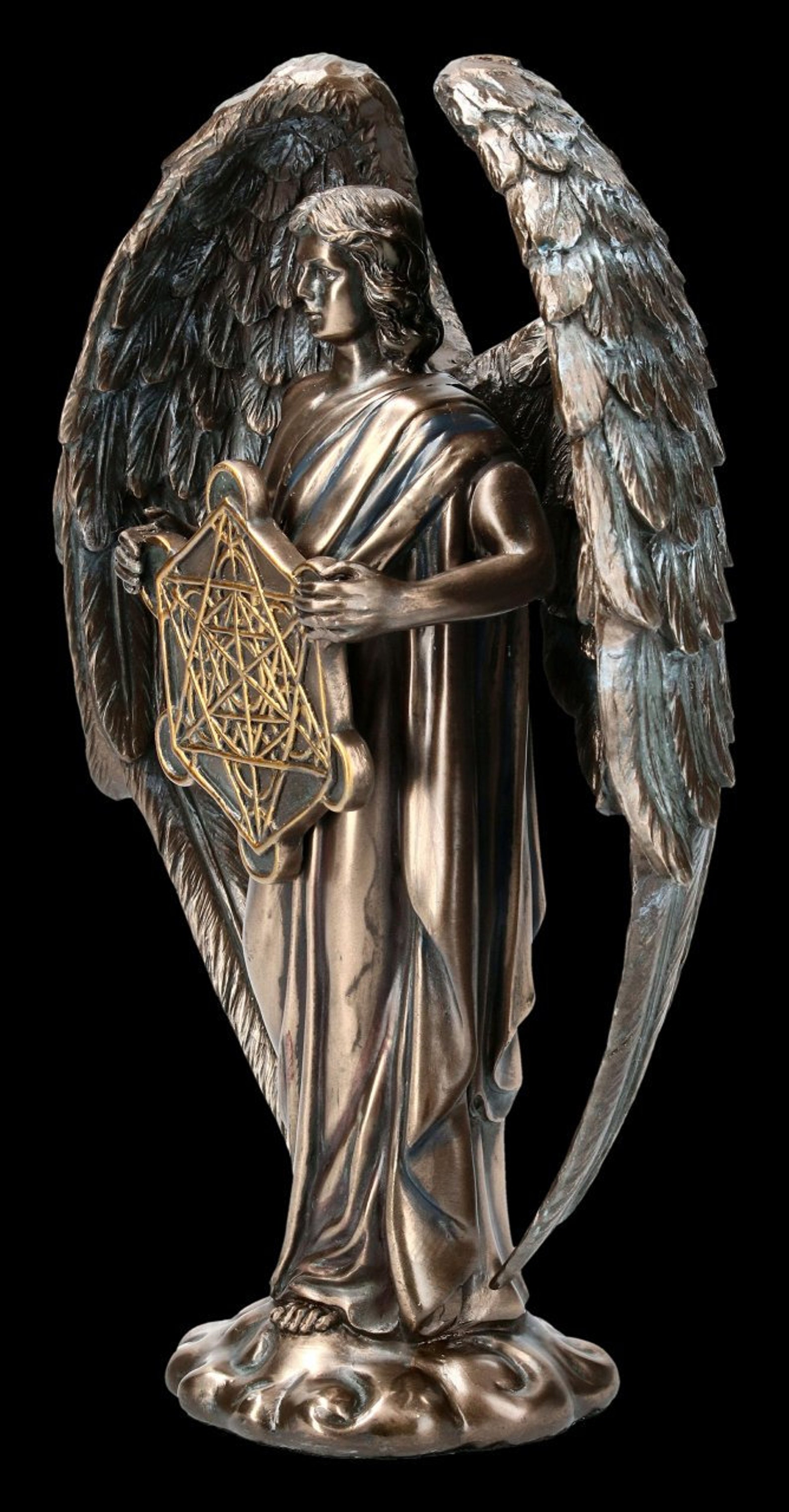 garlak i am metatron i will be your shining blade garlak i am metatron i will be your shining blade