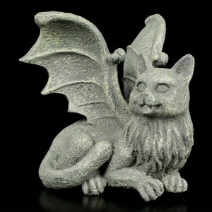 winged cat gargoyle statue